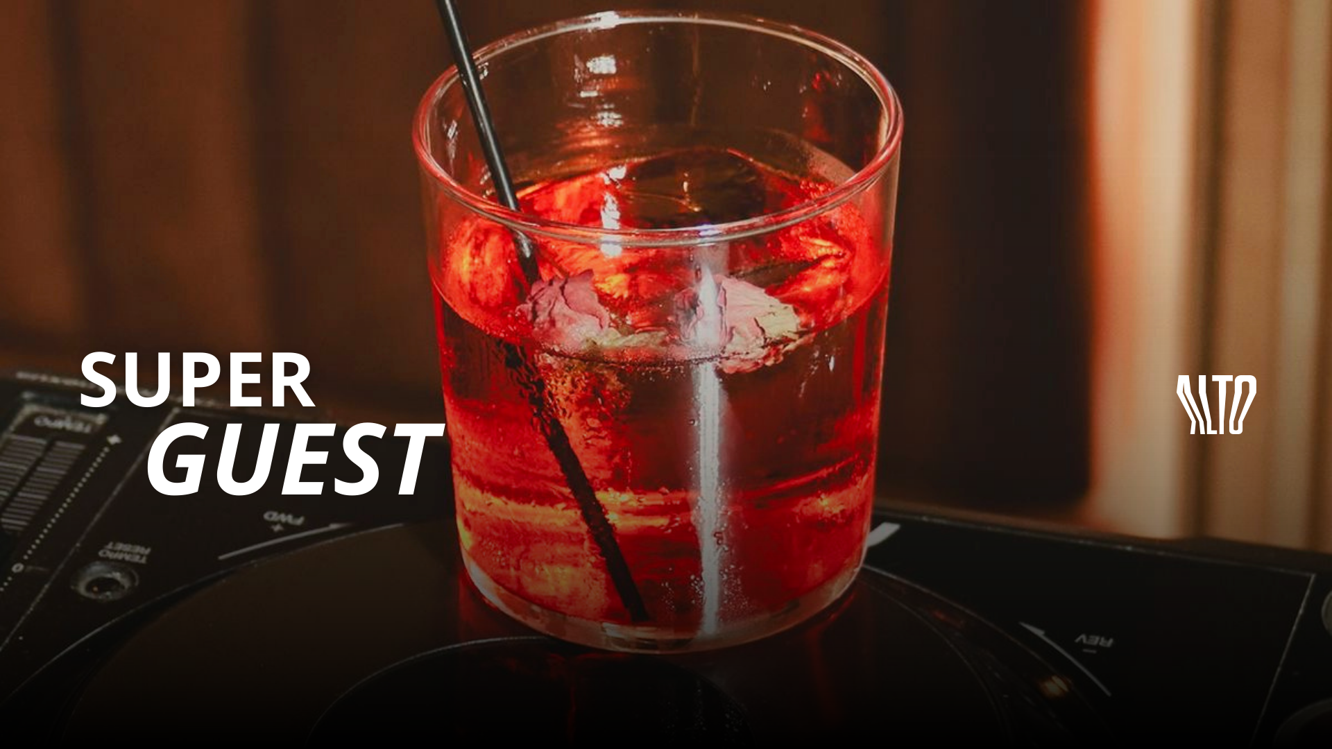 Super Guest convida DJ Meziara | Quinta-feira 05/02 no Bar Alto 